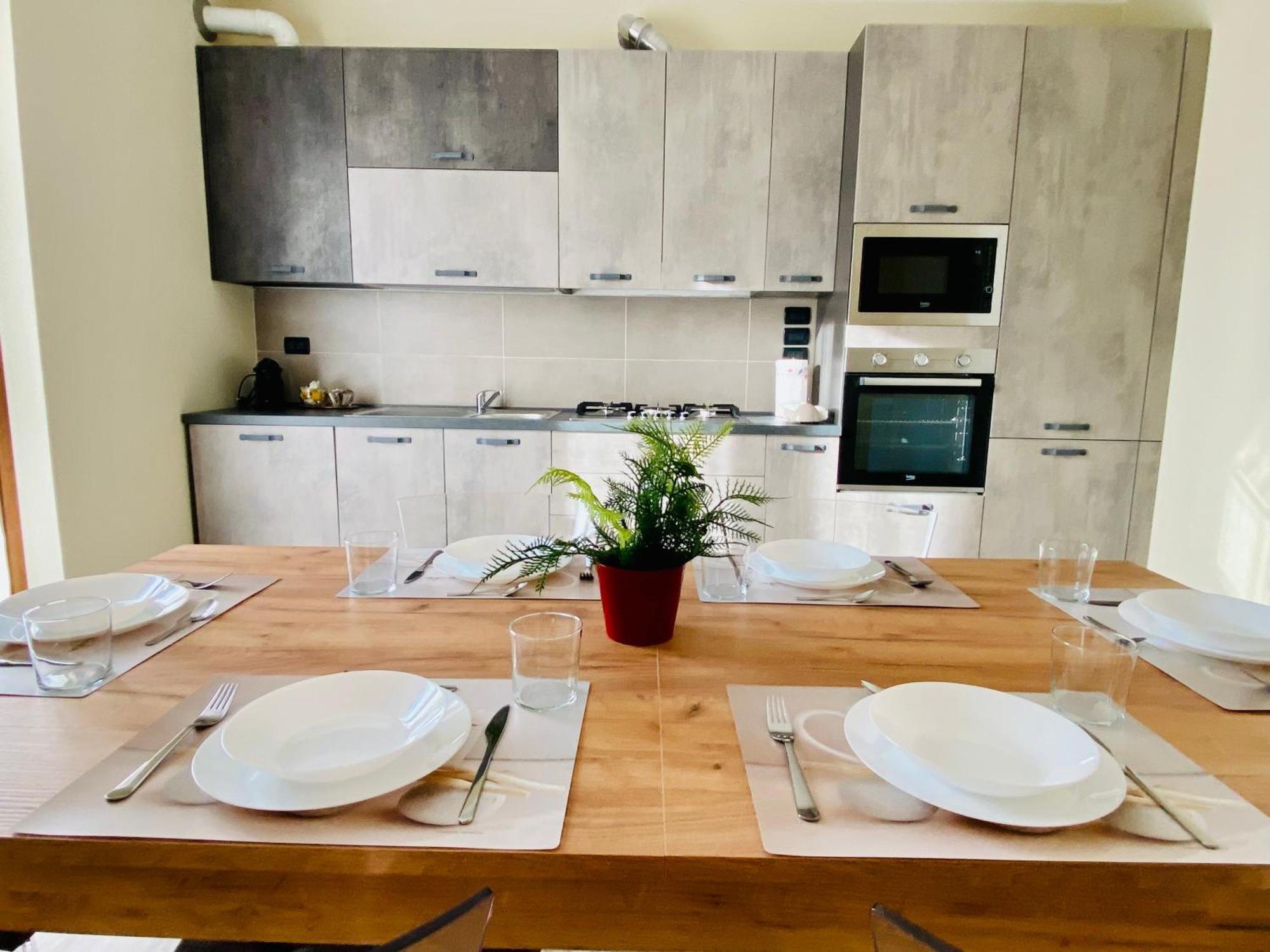 Elegante Appartamento Tre Amis - Doppio Garage & Free Wifi - Ac Centallo Esterno foto