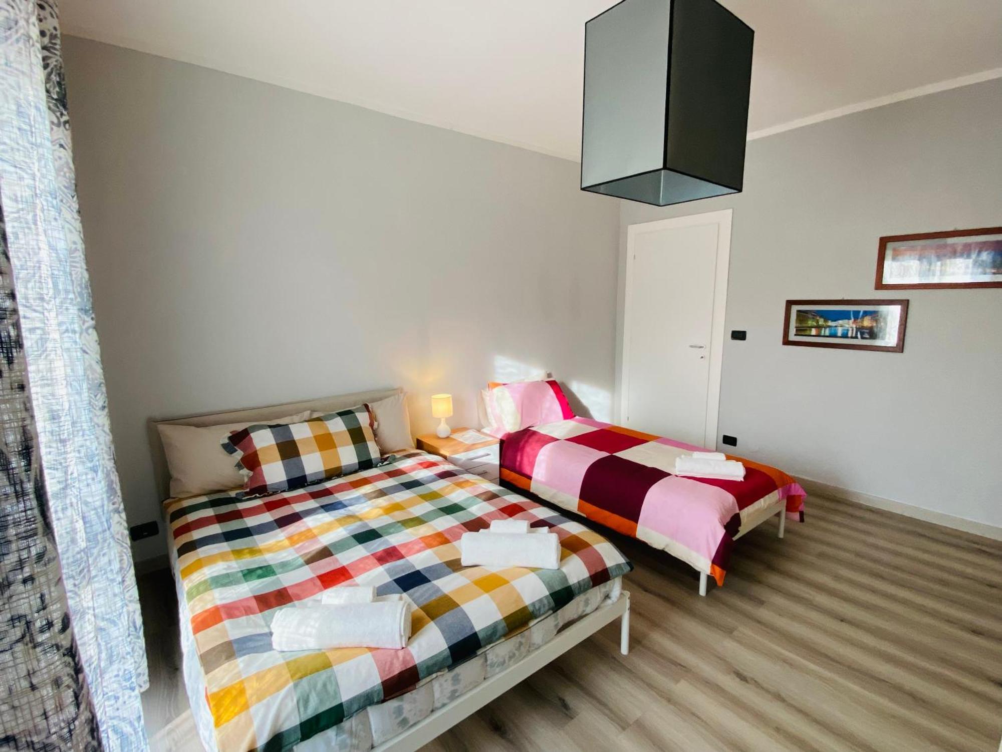 Elegante Appartamento Tre Amis - Doppio Garage & Free Wifi - Ac Centallo Esterno foto