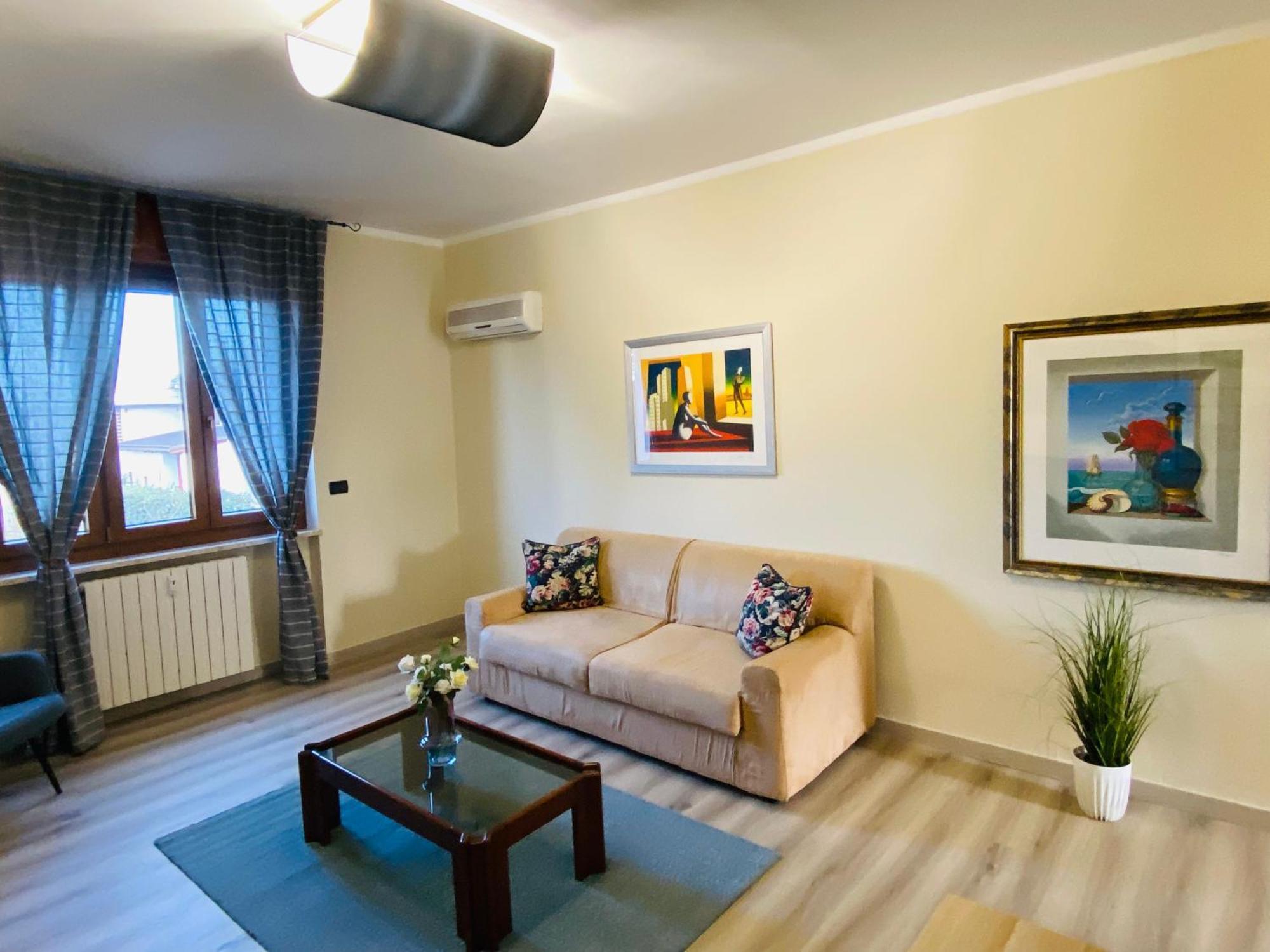 Elegante Appartamento Tre Amis - Doppio Garage & Free Wifi - Ac Centallo Esterno foto