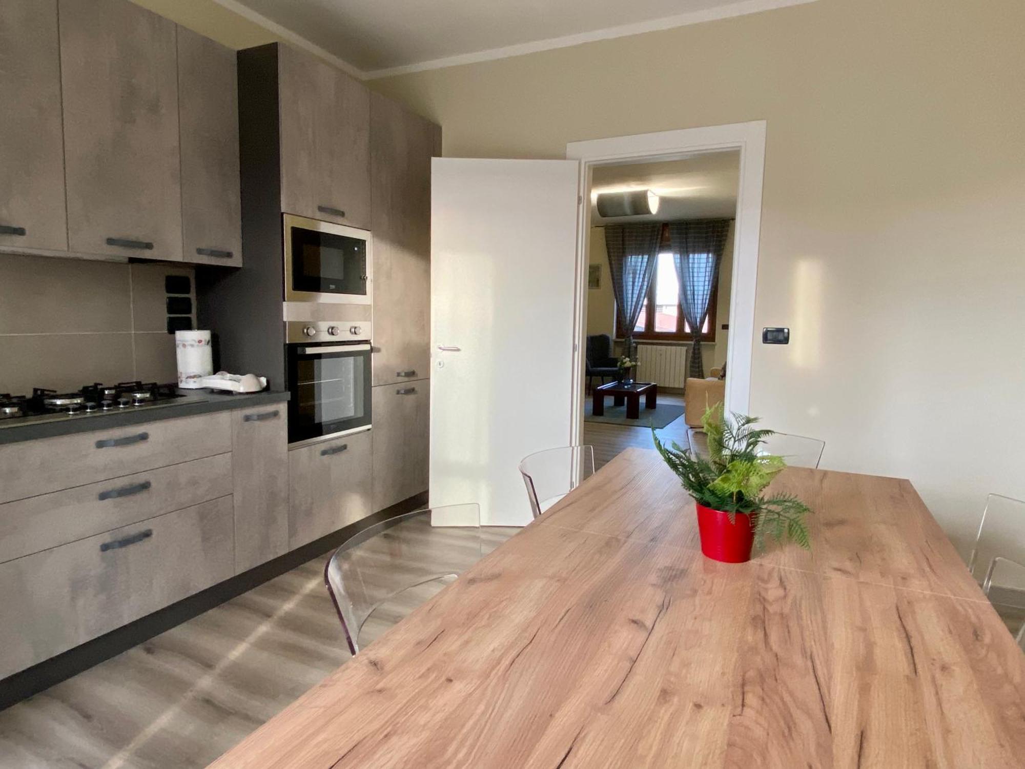 Elegante Appartamento Tre Amis - Doppio Garage & Free Wifi - Ac Centallo Esterno foto